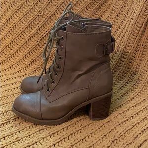 Heeled combat boots